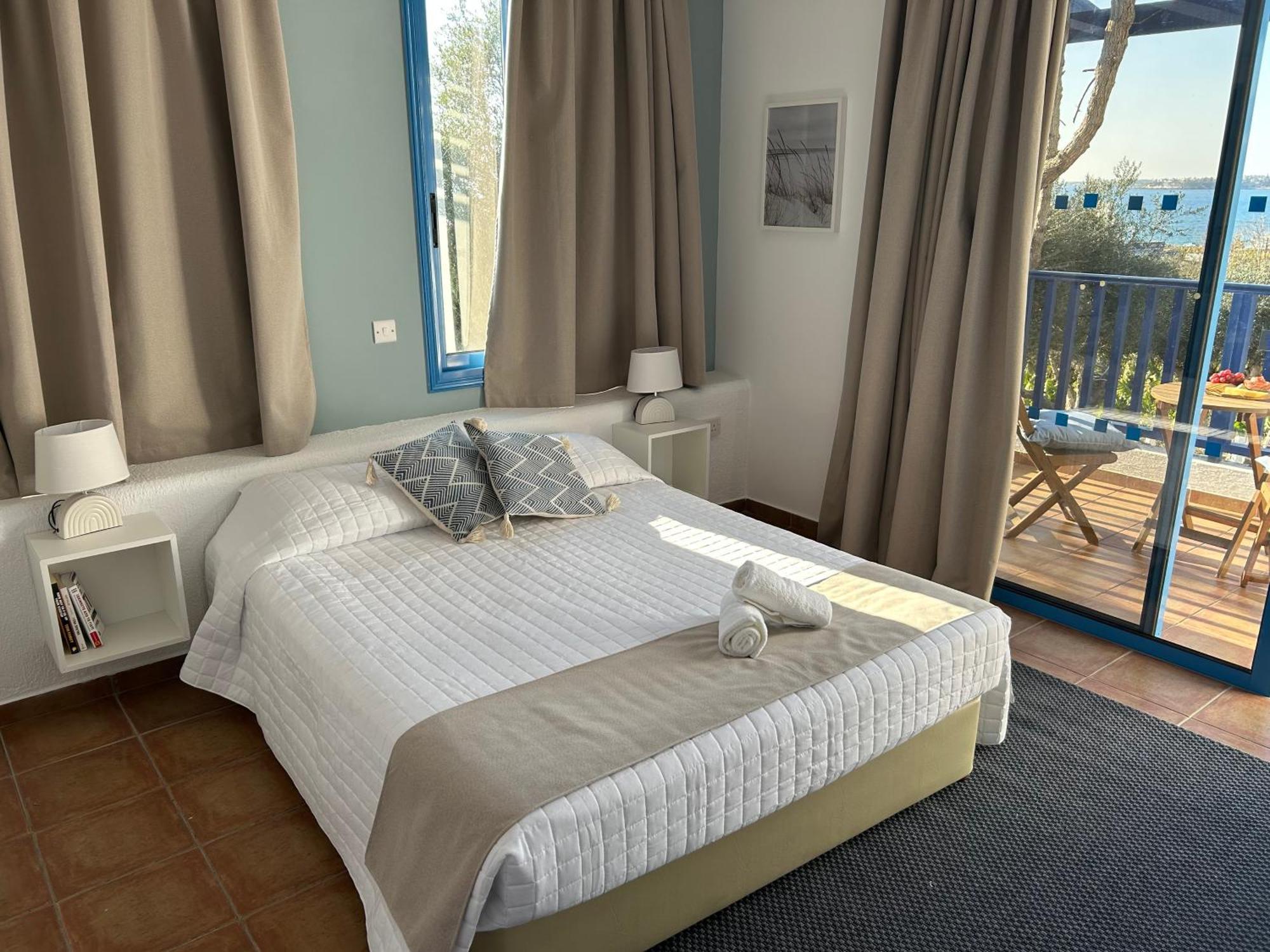 Banana Sunset Villas Paphos Exterior foto